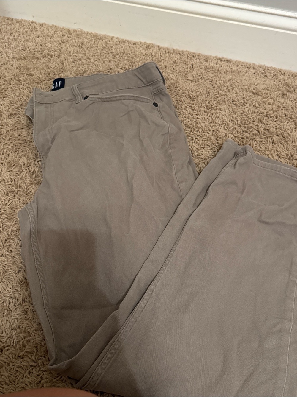 GAP Men's Khaki/Taupe Straight Fit Chino Pants